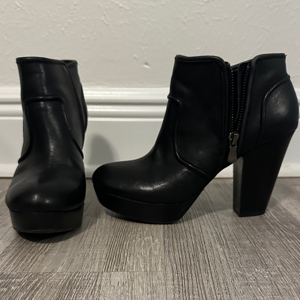 Giani Bernini Black Heeled Boots
